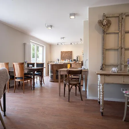 Eifellust 3* Schalkenmehren