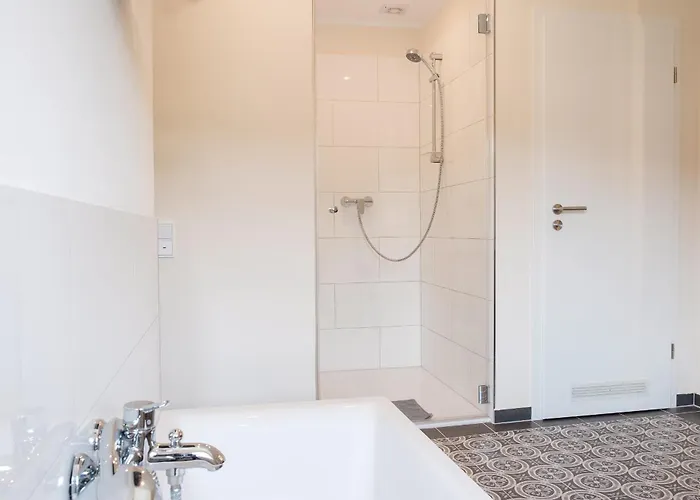 Eifellust 3* Schalkenmehren