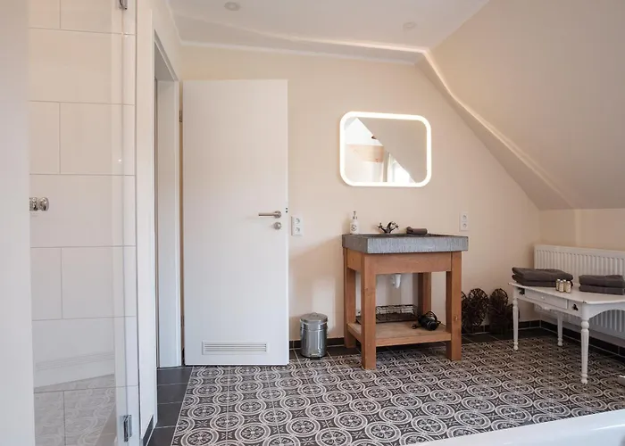 Eifellust 3* Schalkenmehren