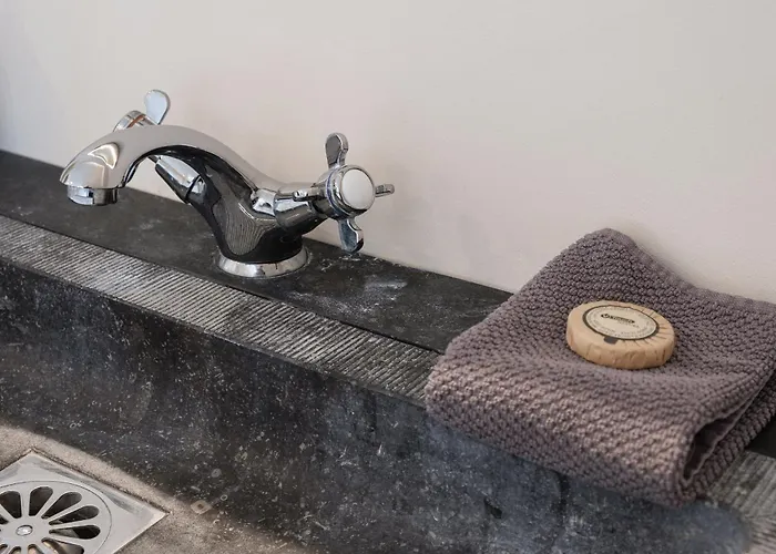 Отель Eifellust 3*