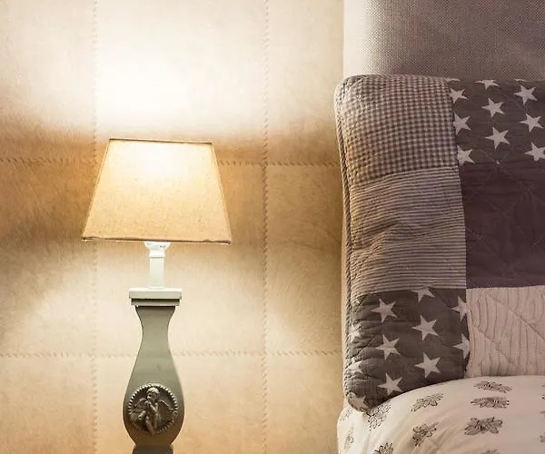 Отель Eifellust 3*