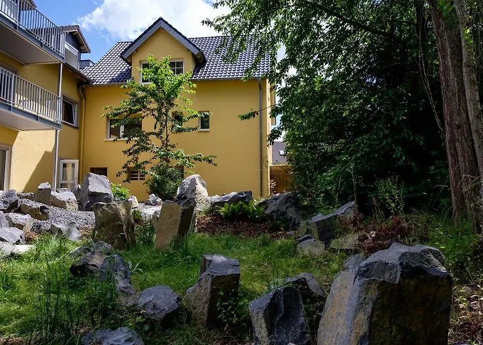 Отель Eifellust 3*