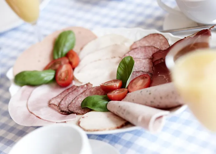 Eifellust 3* Schalkenmehren